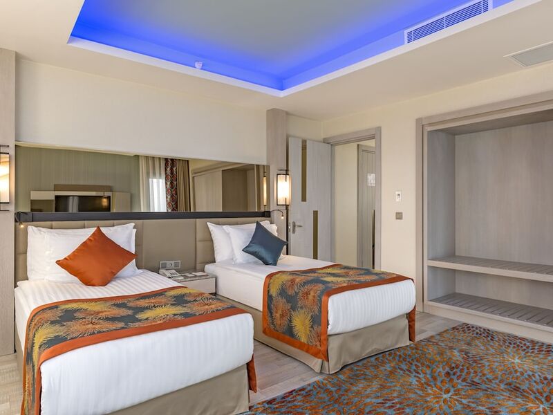 Royal Seginus - All Inclusive