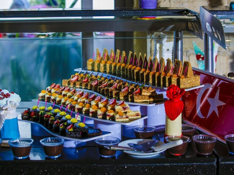 Fortezza Beach Resort Hotel