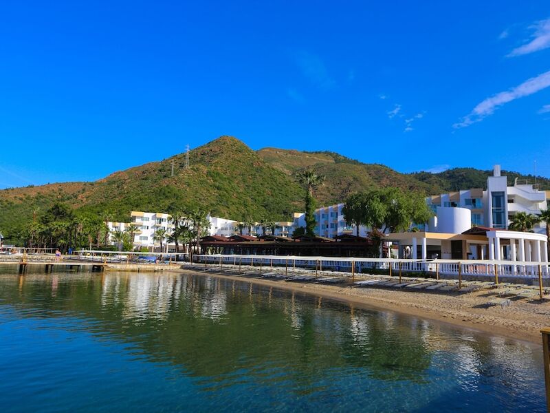 Fortezza Beach Resort Hotel