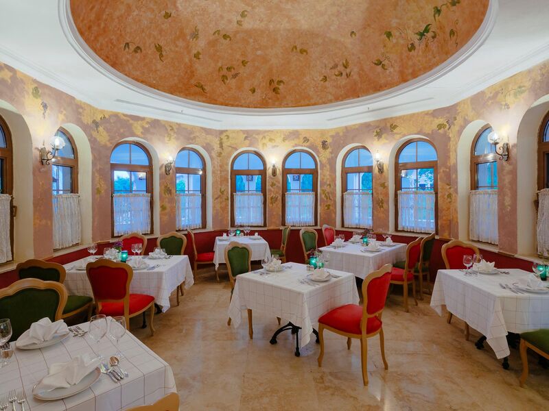 Asteria Kremlin Palace