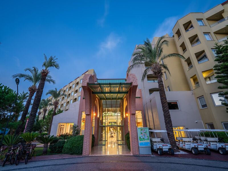 Selectum Family Resort Side