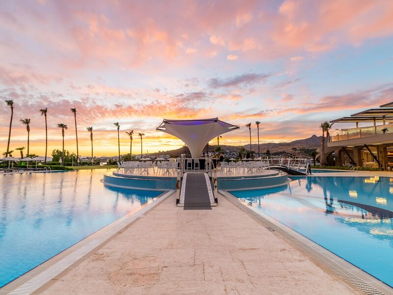 Kefaluka Resort Hotel