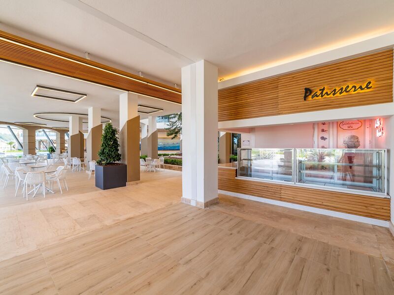 Kefaluka Resort Hotel