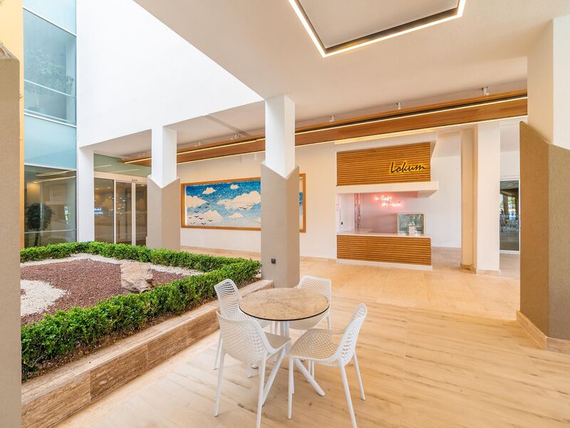 Kefaluka Resort Hotel