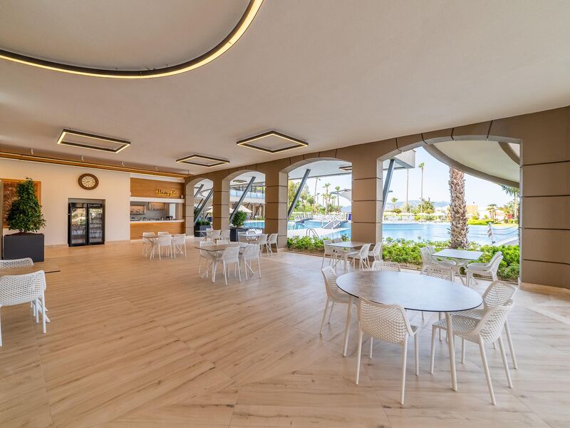 Kefaluka Resort Hotel