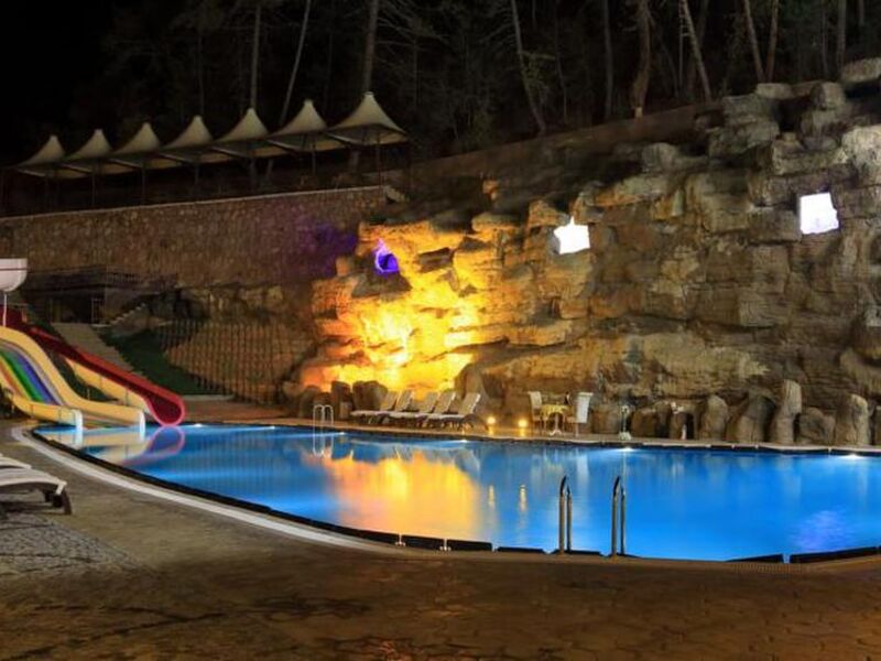 Çam Thermal Resort