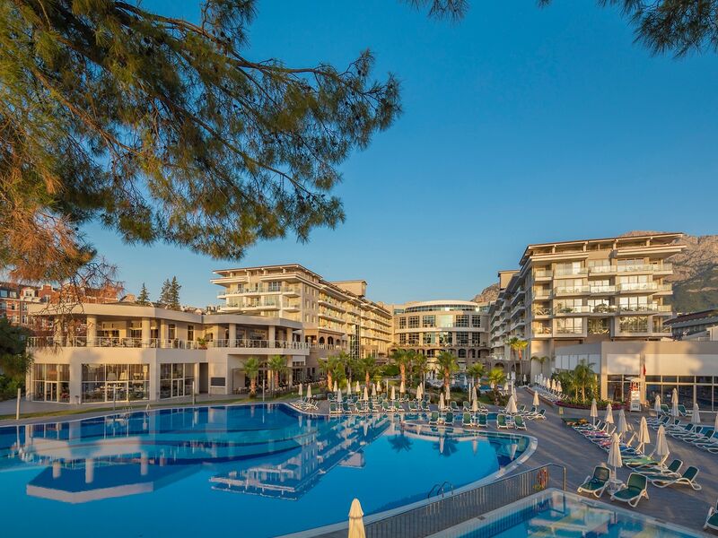 Akra Kemer