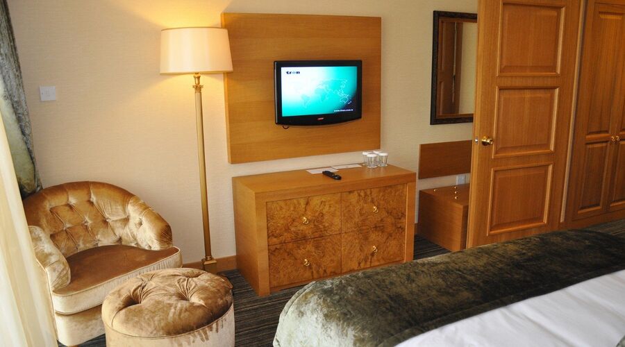 Oscar Resort Hotel
