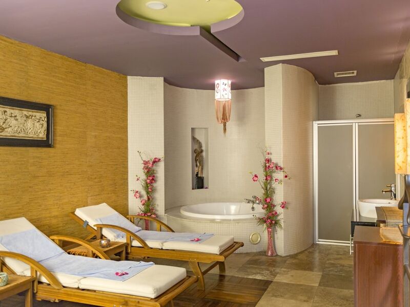 Royal Wings Hotel - All Inclusive